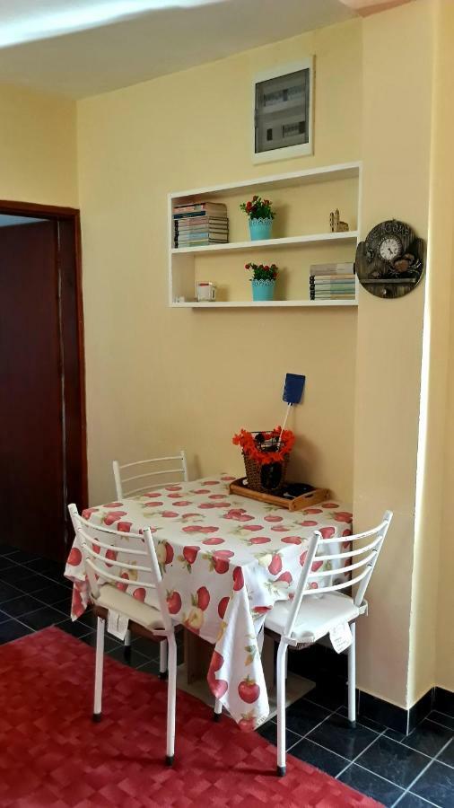 Apartman Tatjana Sutomore Zewnętrze zdjęcie