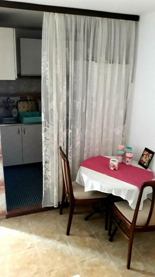 Apartman Tatjana Sutomore Zewnętrze zdjęcie
