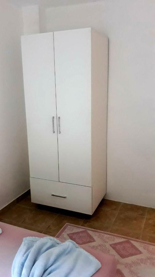 Apartman Tatjana Sutomore Zewnętrze zdjęcie